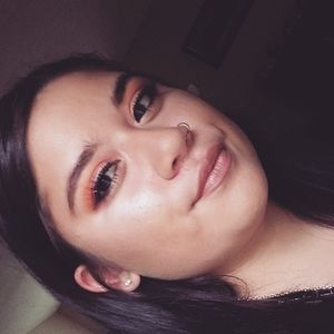 Meet your Posher, Niya